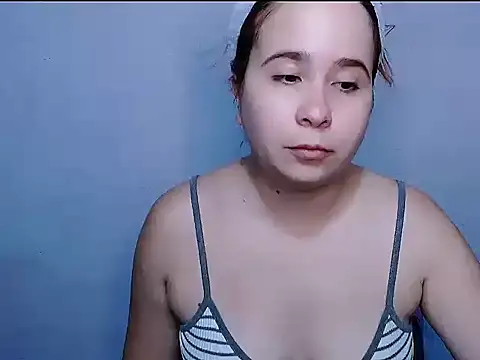 Snapshot of SubLayla01 chatting on 11/01/25, 05:15 SubLayla01 online show from 11/01/25, 05:15