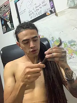 Snapshot of JovenDesobediente chatting on 09/11/25, 02:44 JovenDesobediente online show from 09/11/25, 02:44