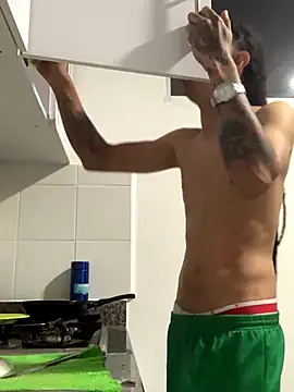 Snapshot of JovenDesobediente chatting on 09/16/25, 03:18 JovenDesobediente online show from 09/16/25, 03:18