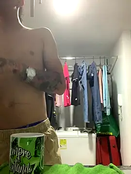 Snapshot of JovenDesobediente chatting on 10/07/25, 03:25 JovenDesobediente online show from 10/07/25, 03:25