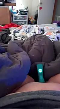 Snapshot of missthickness35_Pika chatting on 12/04/24, 08:51 missthickness35 Pika online show from 12/04/24, 08:51