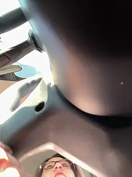 amooraaamoon online show from 11/08/25, 11:54