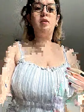 amooraaamoon online show from 11/11/25, 12:38