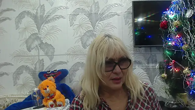 CamDiva113 online show from 01/24/25, 01:57