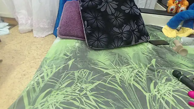 CamDiva113 online show from 09/26/25, 12:20