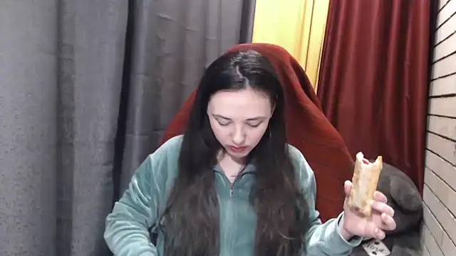 Snapshot of StacyMind chatting on 03/18/26, 04:43 StacyMind online show from 03/18/26, 04:43