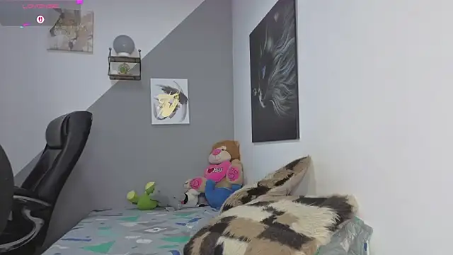 charlotte 002 online show from 10/31/25, 02:56