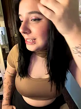 Snapshot of agoosvokk chatting on 12/02/25, 01:11 agoosvokk online show from 12/02/25, 01:11