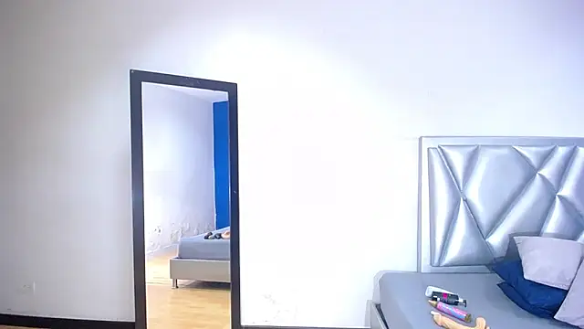 exotic karmella online show from 11/14/25, 10:07