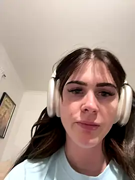 Snapshot of aus_queen chatting on 10/30/25, 03:46 aus queen online show from 10/30/25, 03:46