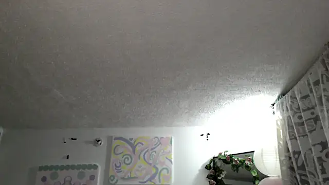 Snapshot of Hellen_dumont chatting on 04/19/26, 02:33 Hellen dumont online show from 04/19/26, 02:33
