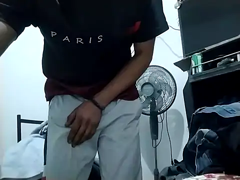 Snapshot of Flaquito_pitudo chatting on 01/06/25, 12:35 Flaquito pitudo online show from 01/06/25, 12:35