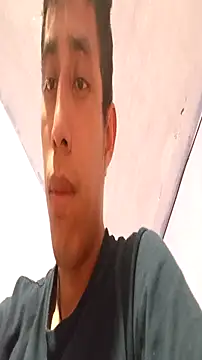 Snapshot of Flaquito_pitudo chatting on 11/18/25, 01:11 Flaquito pitudo online show from 11/18/25, 01:11