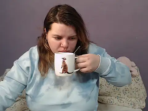 so shy online show from 11/29/25, 07:22