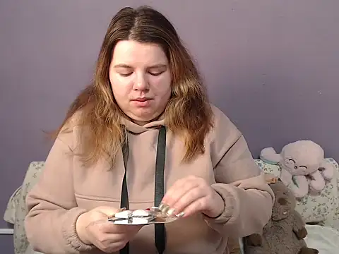 so shy online show from 12/15/25, 07:12