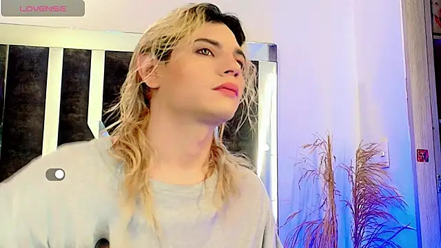 honey skin online show from 11/09/25, 01:15