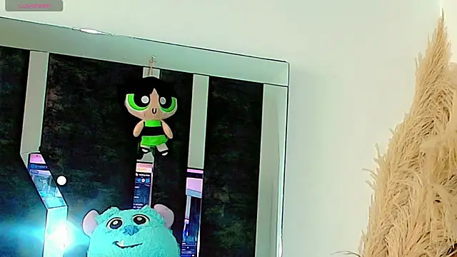 Snapshot of honey_skin chatting on 04/08/26, 07:14 honey skin online show from 04/08/26, 07:14