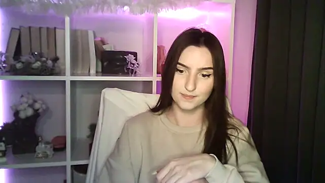 Snapshot of X_Alisa chatting on 12/19/25, 07:54 X Alisa online show from 12/19/25, 07:54