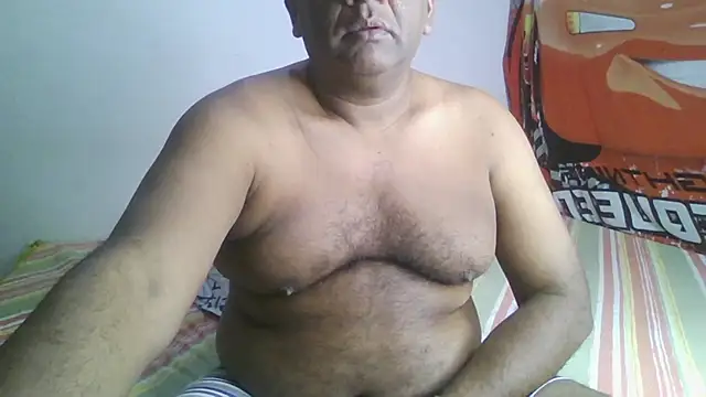 Snapshot of Beargryzzly chatting on 01/26/25, 03:48 Beargryzzly online show from 01/26/25, 03:48