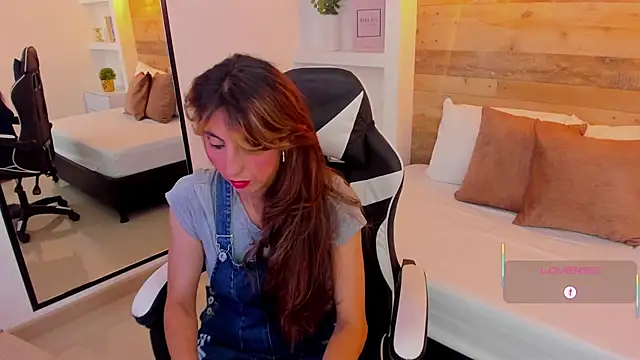 candy summer28 online show from 11/22/25, 07:02