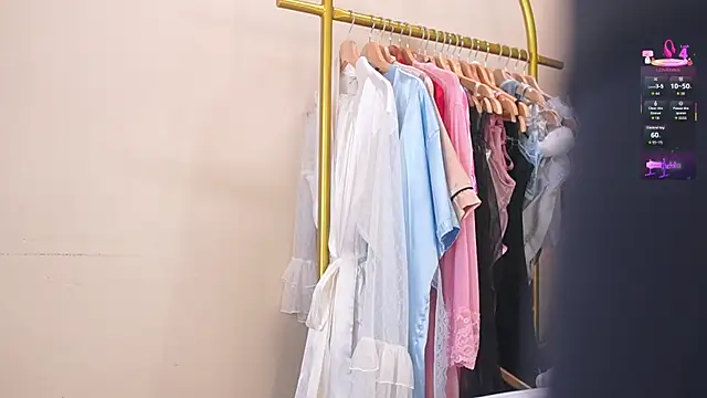 katlyn martins online show from 11/10/25, 06:40