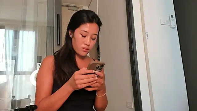 Snapshot of jane_sui chatting on 04/04/26, 03:16 jane sui online show from 04/04/26, 03:16