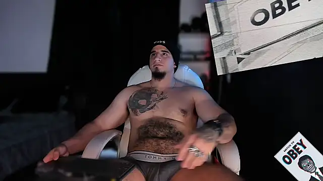 kingbear777 online show from 02/06/25, 05:57