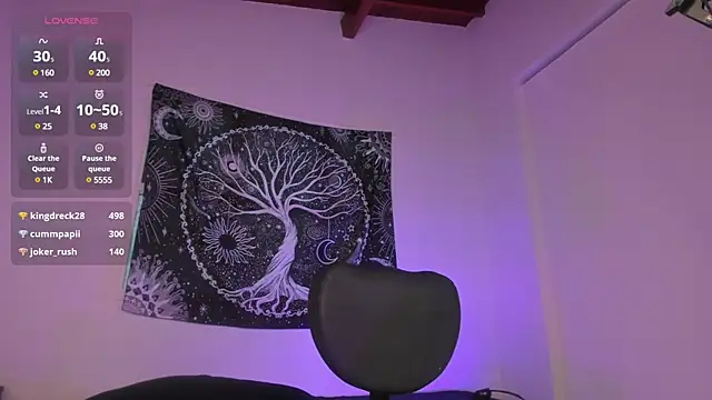 Snapshot of AramJoness chatting on 12/12/24, 12:44 AramJoness online show from 12/12/24, 12:44