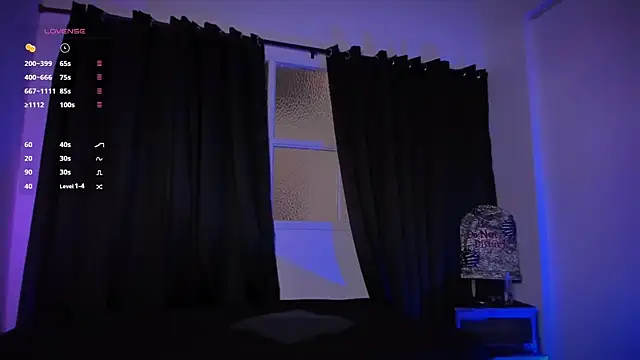 Snapshot of AramJoness chatting on 11/22/25, 08:19 AramJoness online show from 11/22/25, 08:19