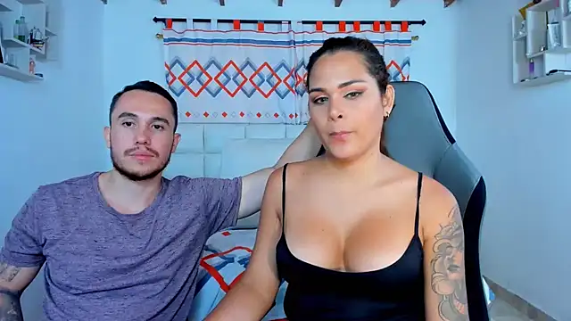 xxx sweet couple  online show from 12/04/24, 07:56