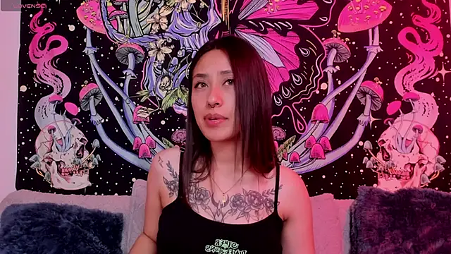 Snapshot of aciddollhell chatting on 04/16/26, 01:39 aciddollhell online show from 04/16/26, 01:39