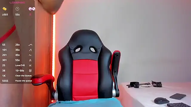 Snapshot of barbiee_ebony chatting on 03/21/26, 08:08 barbiee ebony online show from 03/21/26, 08:08