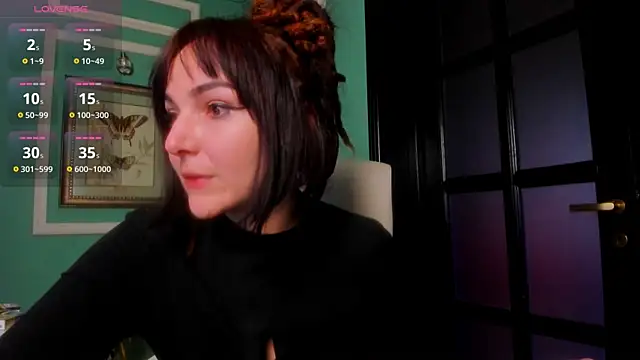 1Munique online show from 12/21/25, 01:40