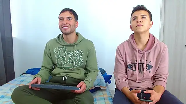 Snapshot of dorian_h_ chatting on 03/05/25, 10:21 dorian h  online show from 03/05/25, 10:21