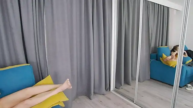 Snapshot of NatalieCarterr chatting on 11/22/25, 02:10 NatalieCarterr online show from 11/22/25, 02:10