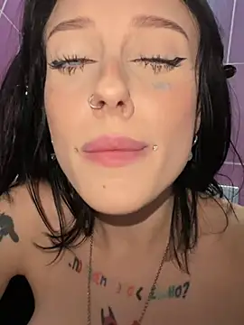 Melissa crazy online show from 12/28/24, 07:11