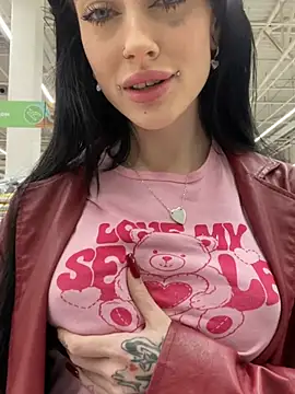 Snapshot of Melissa_crazy chatting on 01/09/25, 03:23 Melissa crazy online show from 01/09/25, 03:23