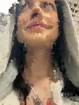 Snapshot of Melissa_crazy chatting on 11/06/25, 04:19 Melissa crazy online show from 11/06/25, 04:19