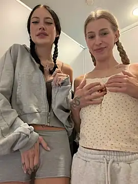 Snapshot of Melissa_crazy chatting on 04/07/26, 04:40 Melissa crazy online show from 04/07/26, 04:40