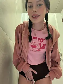 Snapshot of Melissa_crazy chatting on 04/09/26, 05:07 Melissa crazy online show from 04/09/26, 05:07