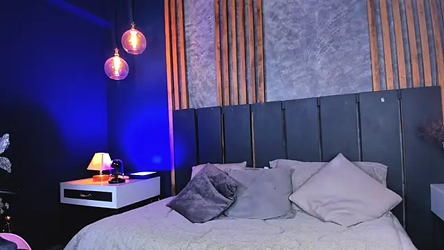 Snapshot of Mayli-x chatting on 12/15/24, 08:30 Mayli-x online show from 12/15/24, 08:30