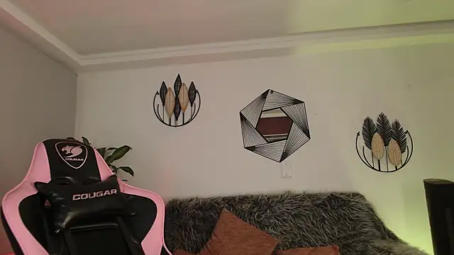 Snapshot of Mayli-x chatting on 03/16/25, 07:26 Mayli-x online show from 03/16/25, 07:26