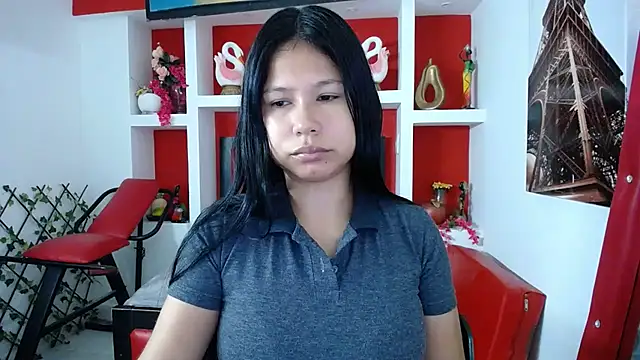 Letty Plugxo online show from 09/23/25, 12:08