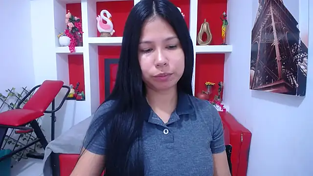 Letty Plugxo online show from 10/17/25, 12:19