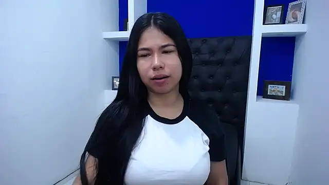 Letty Plugxo online show from 01/15/26, 01:48