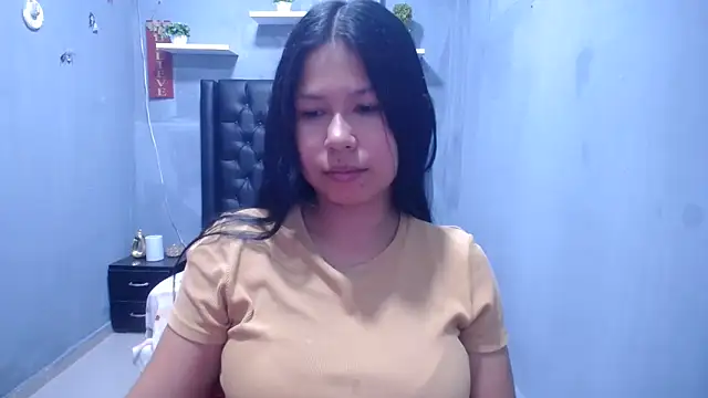 Letty Plugxo online show from 03/17/26, 01:25