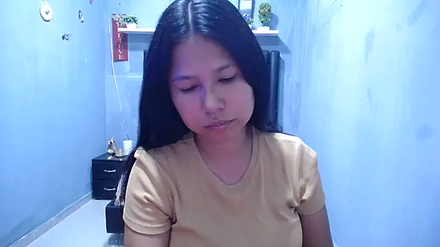 Snapshot of Letty_Plugxo chatting on 04/23/26, 01:13 Letty Plugxo online show from 04/23/26, 01:13