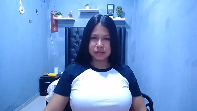 Snapshot of Letty_Plugxo chatting on 07/06/26, 12:57 Letty Plugxo online show from 07/06/26, 12:57