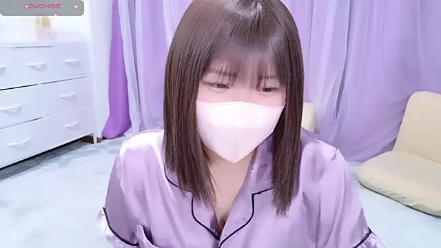 Snapshot of _mirai0917 chatting on 01/28/25, 12:36  mirai0917 online show from 01/28/25, 12:36
