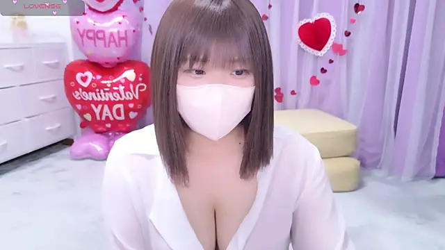 Snapshot of _mirai0917 chatting on 02/10/25, 08:42  mirai0917 online show from 02/10/25, 08:42